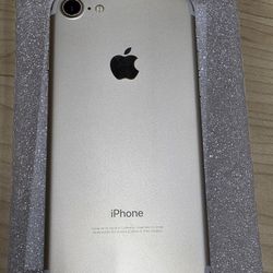 Iphone 7 Unlocked 32GB. Firm Price. Desbloqueado. El Precio Es Firme.