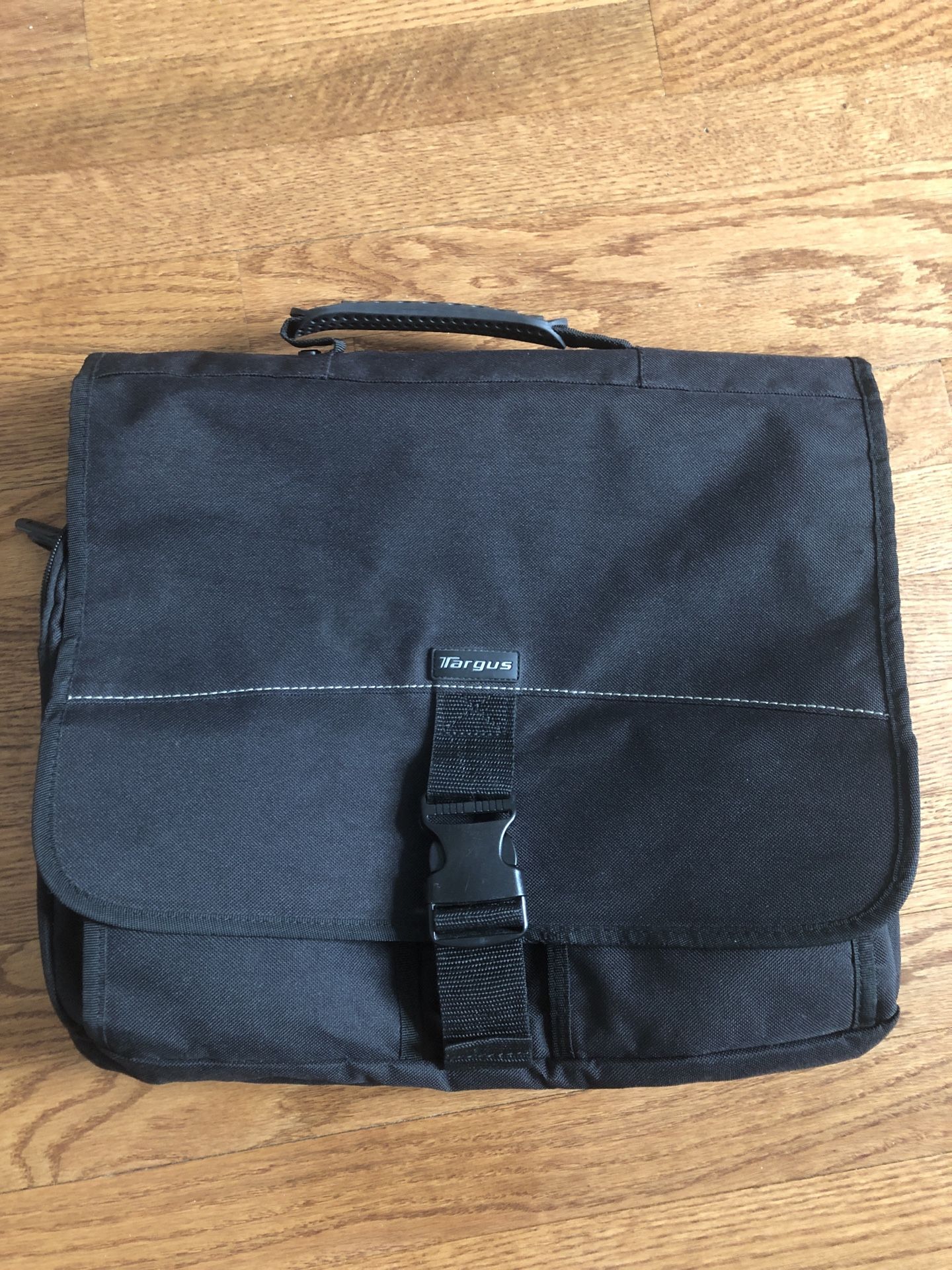 Targus Laptop/Office Bag 16”