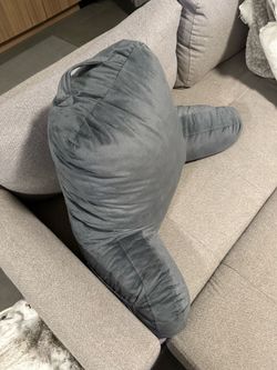 Reading pillow