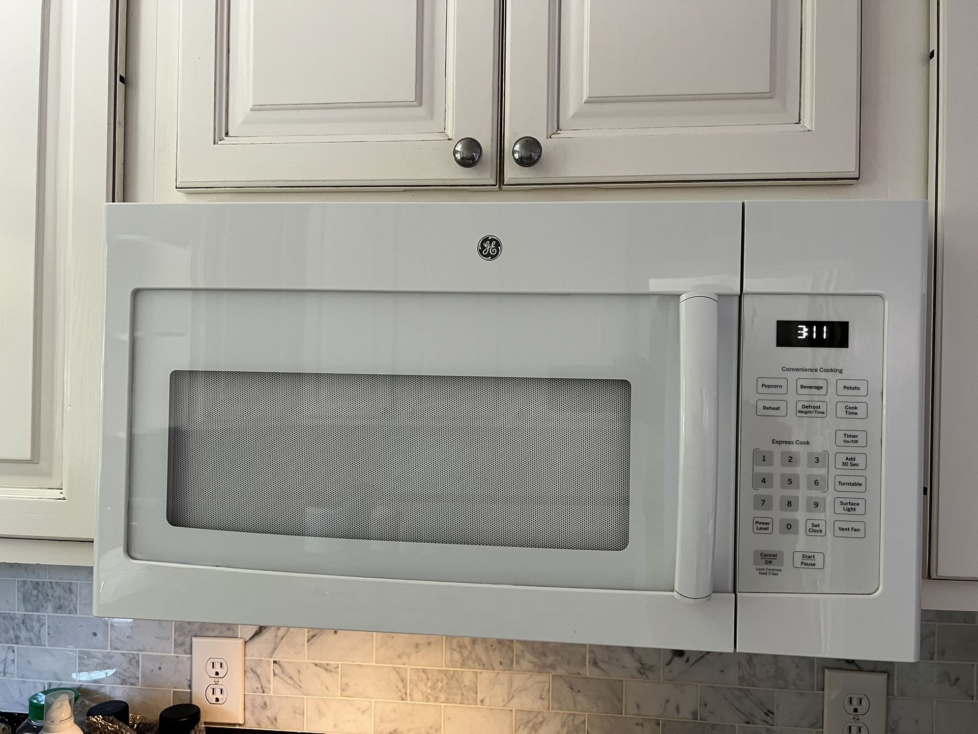 Microwave, GE 1.6cu ft