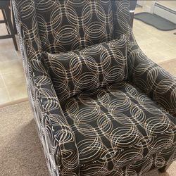 Accent chair 