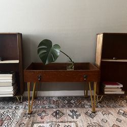Midcentury Modern Shelves And Table