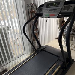 Treadmill 