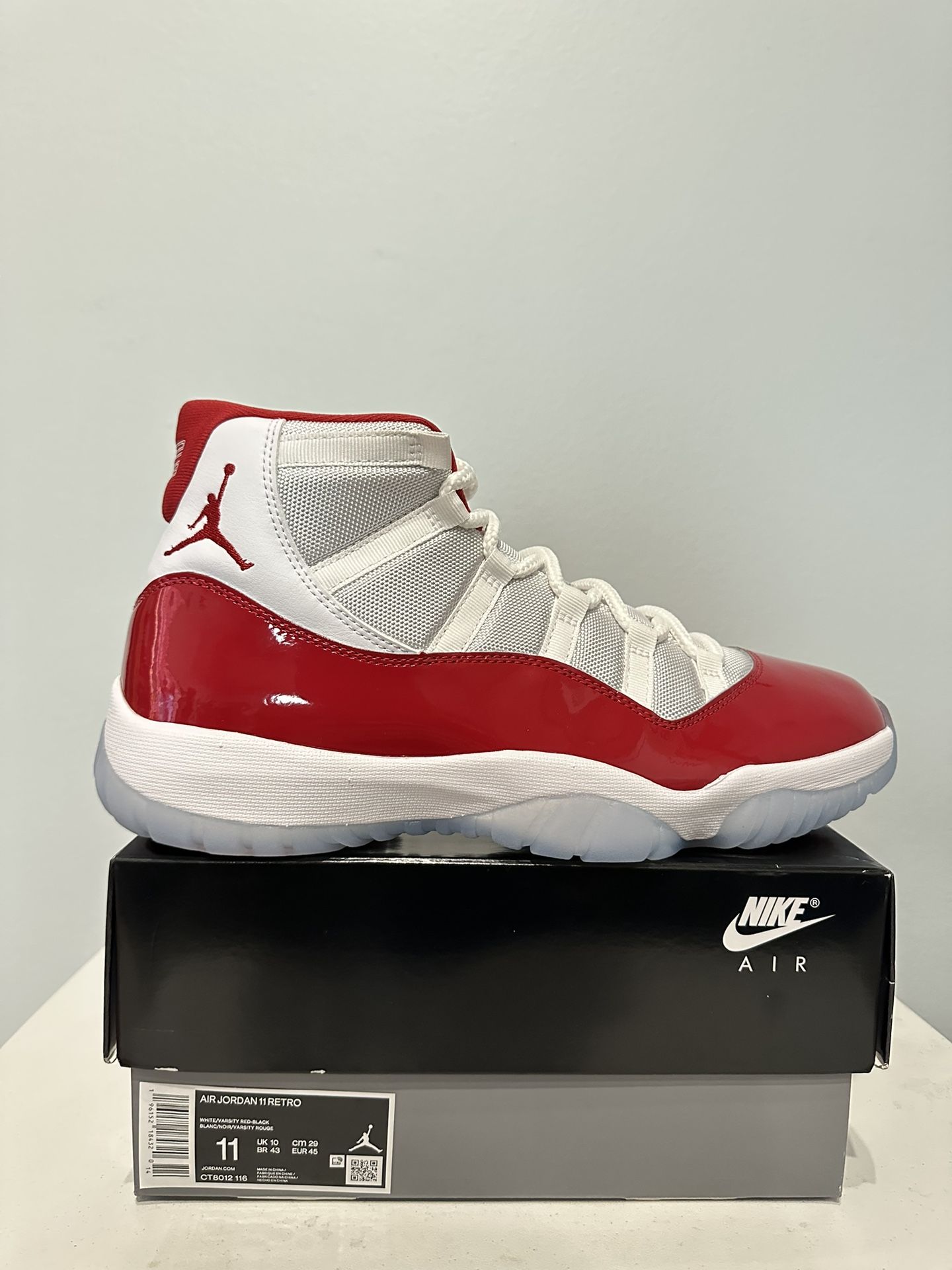 Jordan 11 Cherry - 11 M