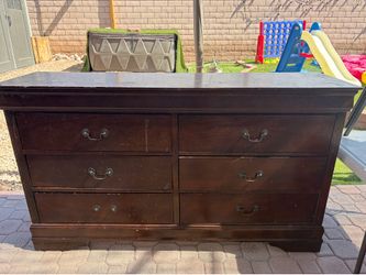 Six drawer dresser