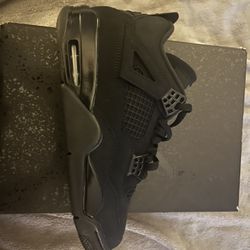 Air Jordan 4 Retro