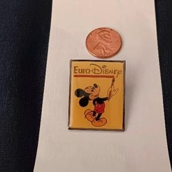 DISNEY PIN