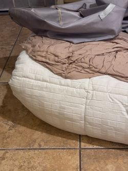 Queen comforter