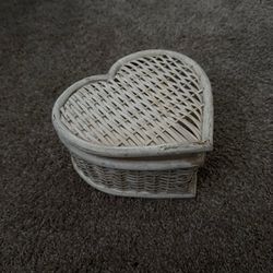 Vintage antique mcm mid century Victorian large wicker heart basket
