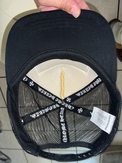 Snap back hat