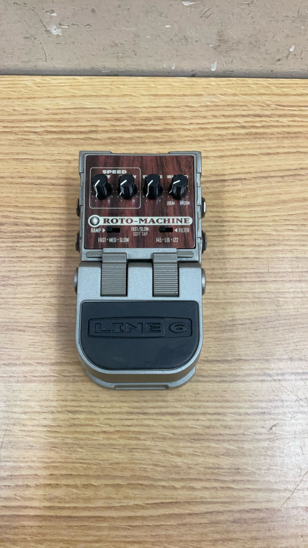 LINE 6 ROTO-MACHINE EFFECT PEDAL.