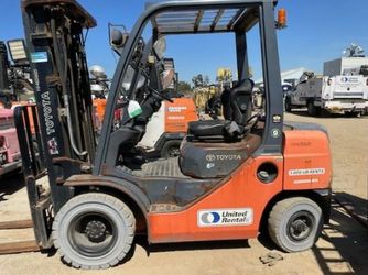 2016 Used Toyota 5K Warehouse Forklift- DSL - Only 16K
