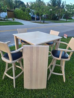 Bar Height Table and 4 Stools