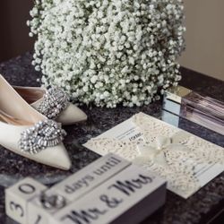 Real Baby  Breath Flowers Wedding Bouquet ( Handmade )