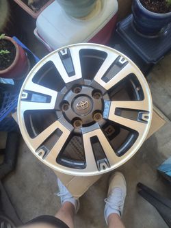 Four like new TOYOTA 20 inch alloy wheels