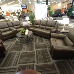 2pc Power Reclining Living Room Set 