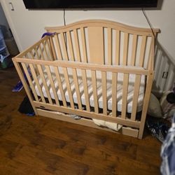 Greico Crib Great Condition