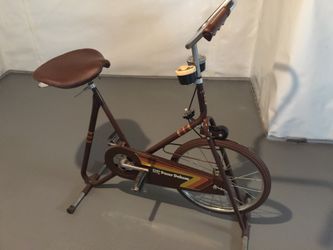 Vintage DP Pacer Deluxe Exercise Bike for Sale in Lansing IL