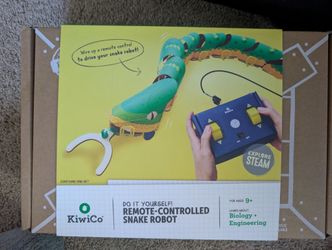 New In box - kiwico snake Robot 