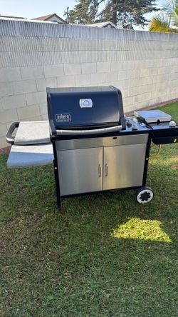 Webber 3 Burners And Stove Natural Gas And Propane $175