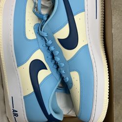 Men’s Nike Air Force Ones 