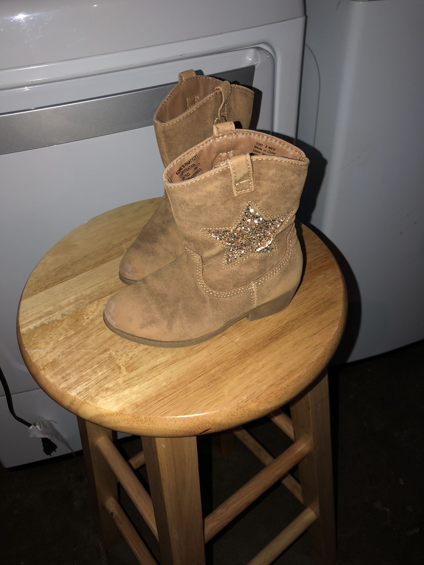 Girls toddler Boots size 9