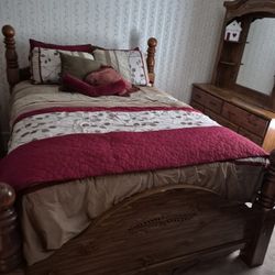 Queen Bedroom Set