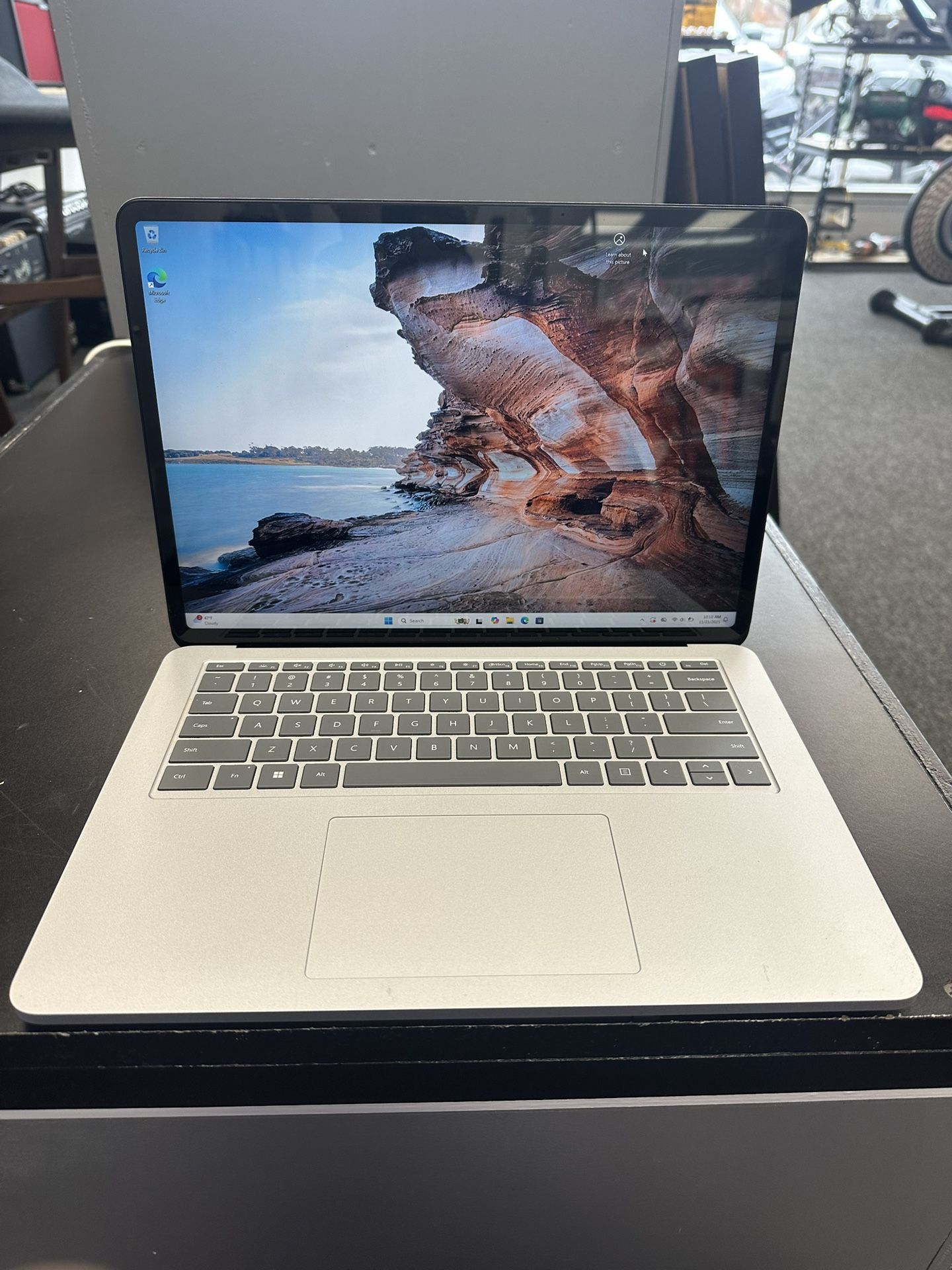 Microsoft Surface Laptop Studio 1964