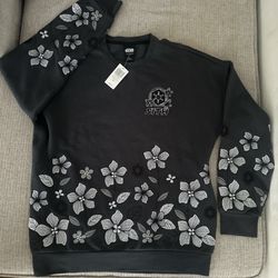 Star Wars black crewneck with floral design