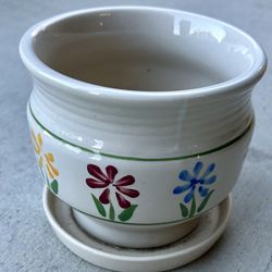 White Floral Ceramic Plant Pot w/ Saucer