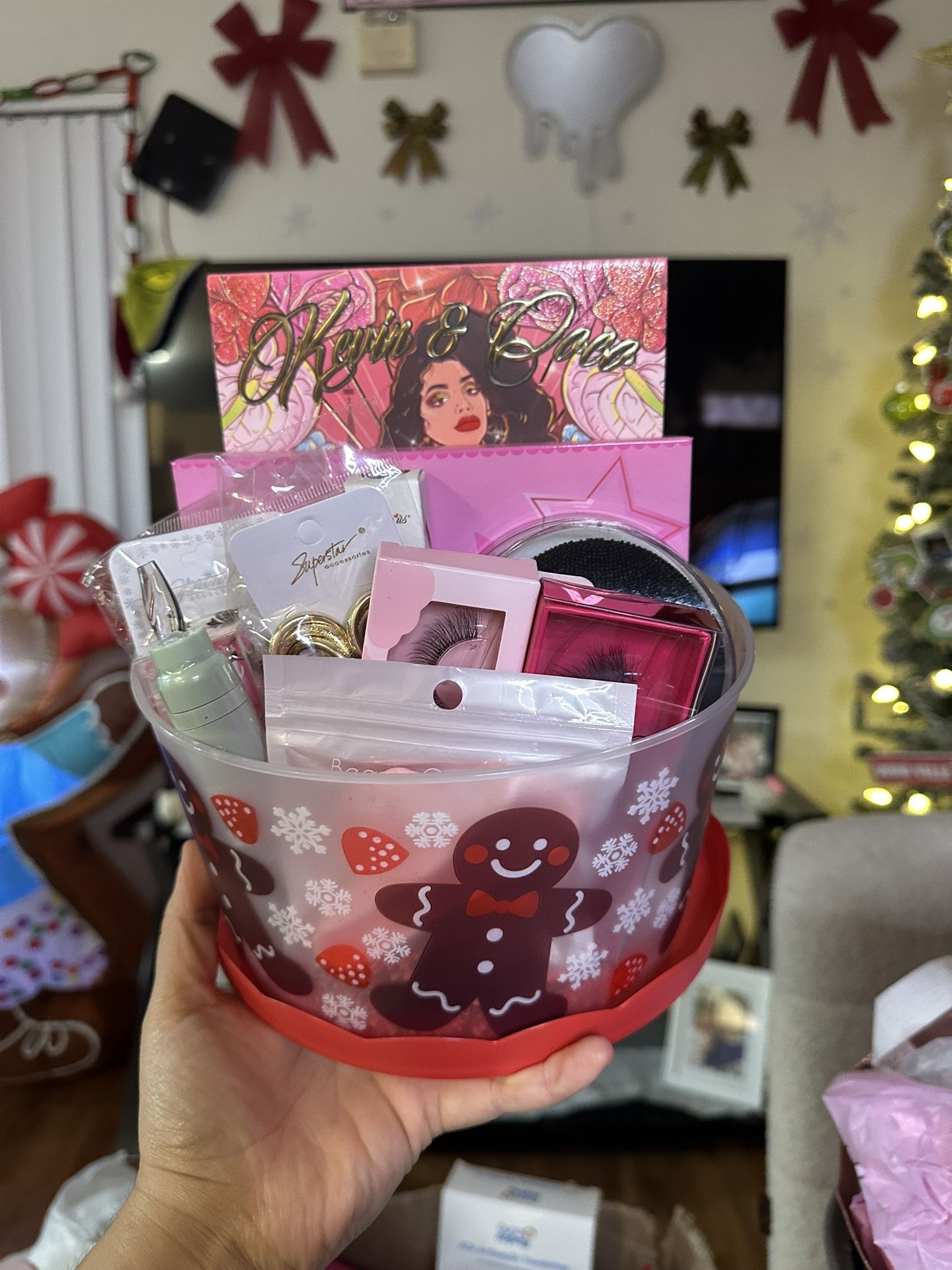 Gift Basket (makeup)