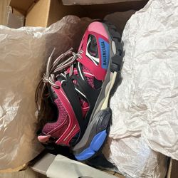 $250 Balenciaga Track  Size 7
