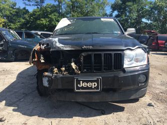 Parting out 2006 Jeep Grand Cherokee 4x4 for parts