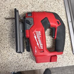 Milwaukee m18 fuel jig saw