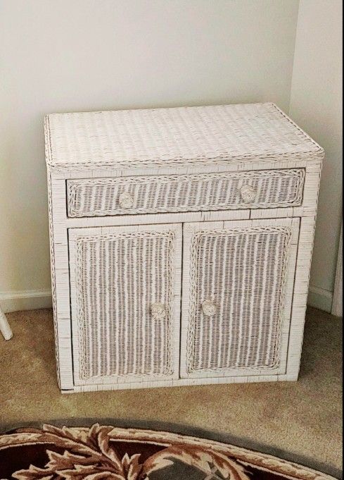 White Wicker Wood Rattan Credenza Server Sideboard Cabinet Chest Sunroom Country Kitchen Cupboard Cottage Farm House
