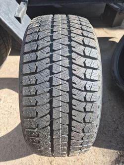 Bridgestone blizzak 225/50r17 brand new