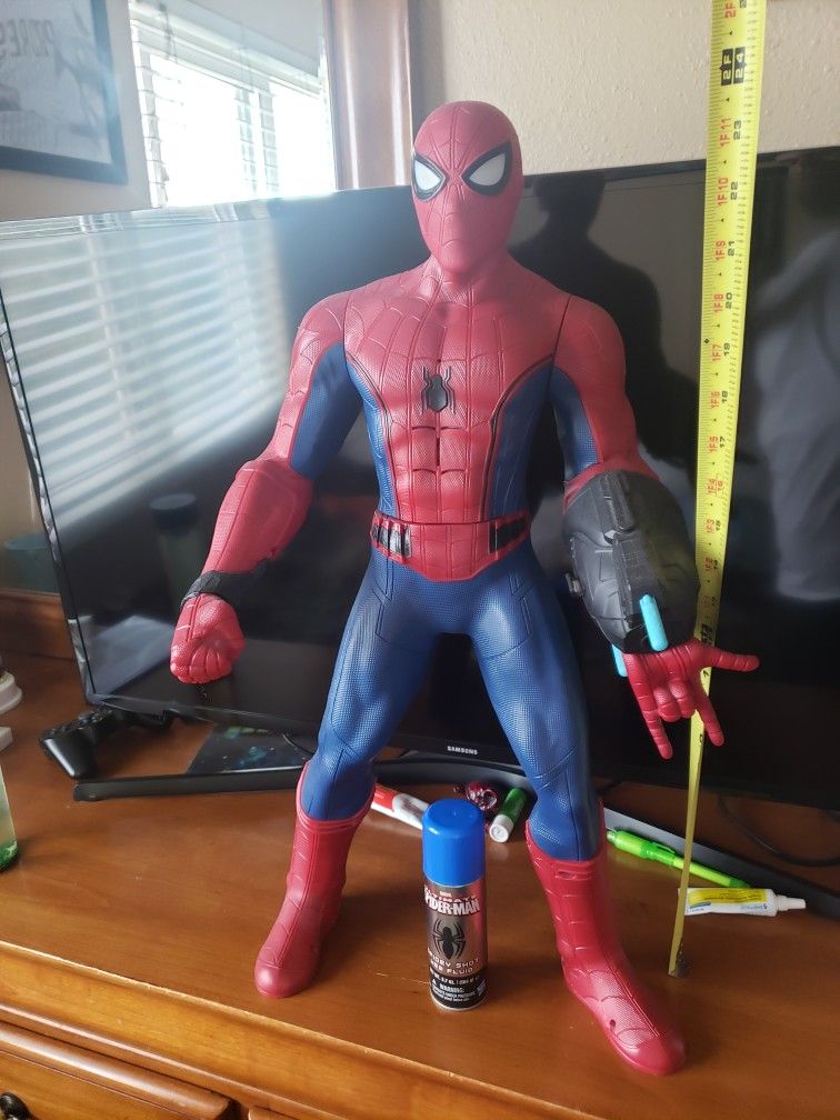 24" Interactive Moving And Talking Spiderman