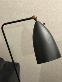 Mid-Century Modern Grasshopper Style Tripod Floor Lamp – Matte Black
