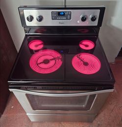 💥🔆🇺🇸☆Whirlpool☆🇺🇸🔆💥 S-Steel Glass Top Stove in Perfect Condition