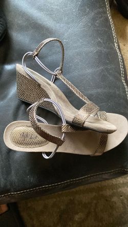 Women’s Style and Co Snakeskin Sandals