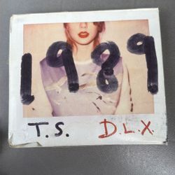 Taylor Swift CD With Photos 