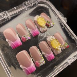 Press On Nails!