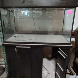 120 Gallon fish tank, Stand, Pump, Light, Accessories