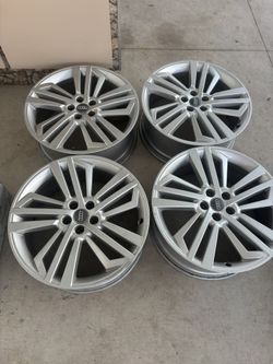 22" aluminum  Rims For Audi 2020 Q3 Premium Plus SUV 4 Doors Sport Utility 