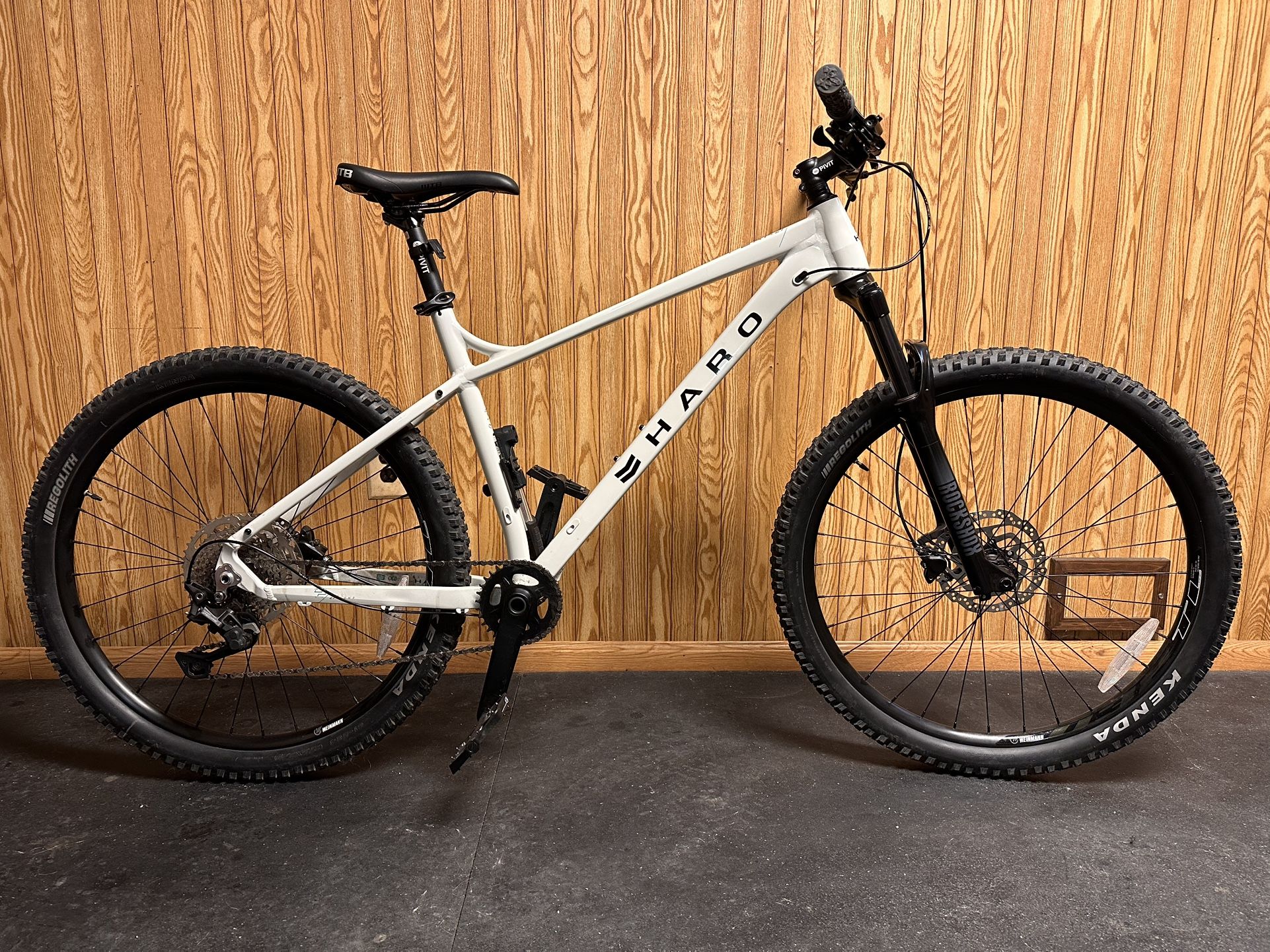 Haro Double Peak 27.5 Comp Mountain Bike