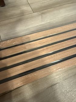 Slat wall panels - Walnut