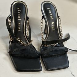 Gianni Bini Lukkah Chain Heeled Sandals