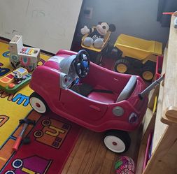 Radio Flyer Ride-On Toy Car