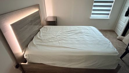 Queen Bed Room Set - See the description for full list