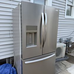 Frigidaire gallery refrigerator